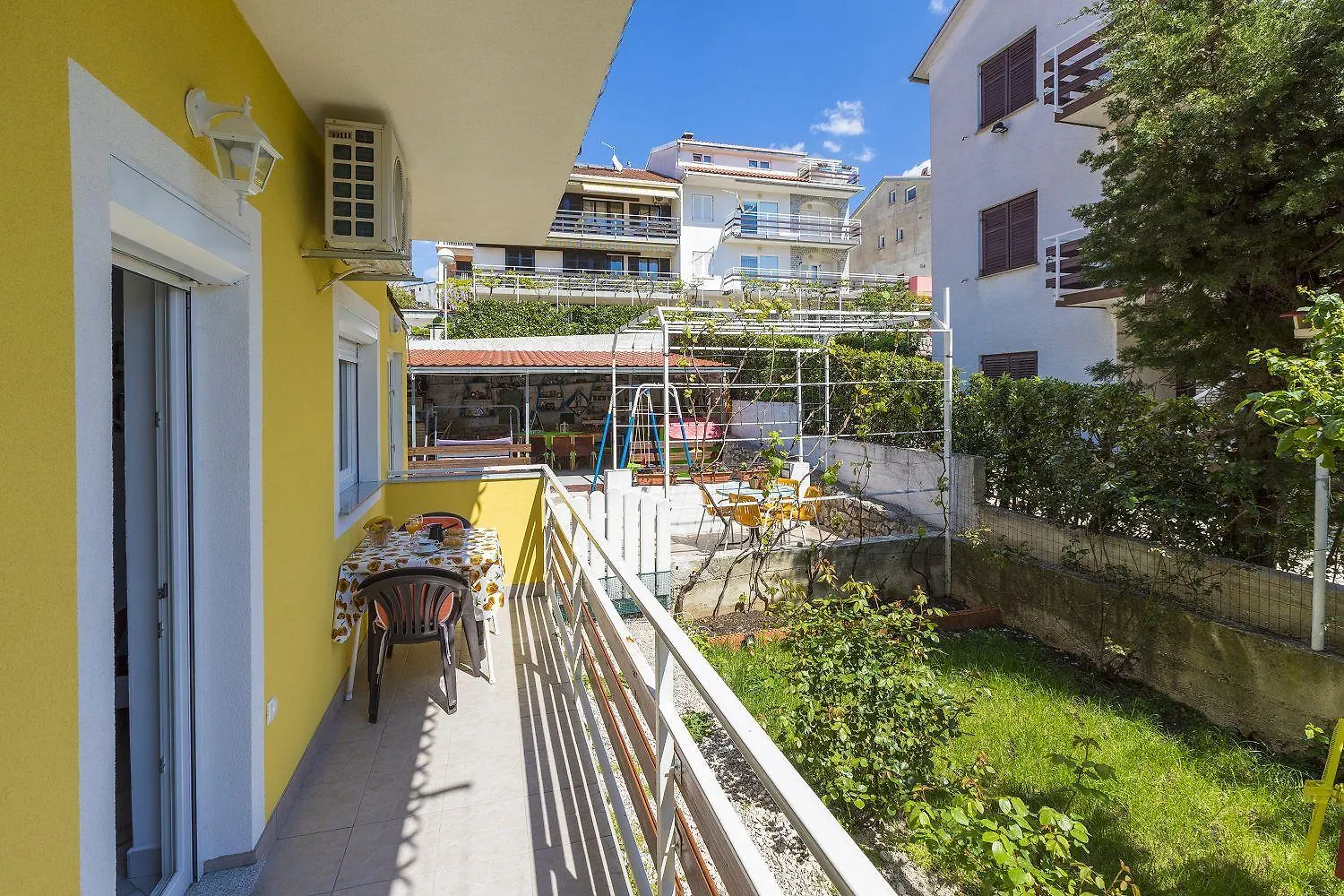 Hundefreundliches Apartment Mit Bbq, Privatem Balkon Und Nur 700 Meter Zum Strand Crikvenica